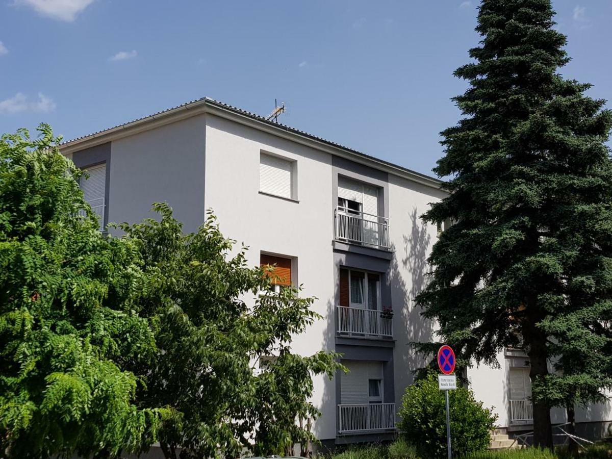 Апартаменты Apartman Monte Rizzi Пула Экстерьер фото